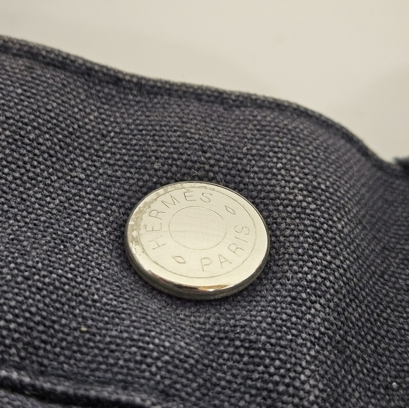 Hermès Fourre Tout GM Canvas and Nylon Tote Bag in Navy and Green Stripe - Picture 7 of 15